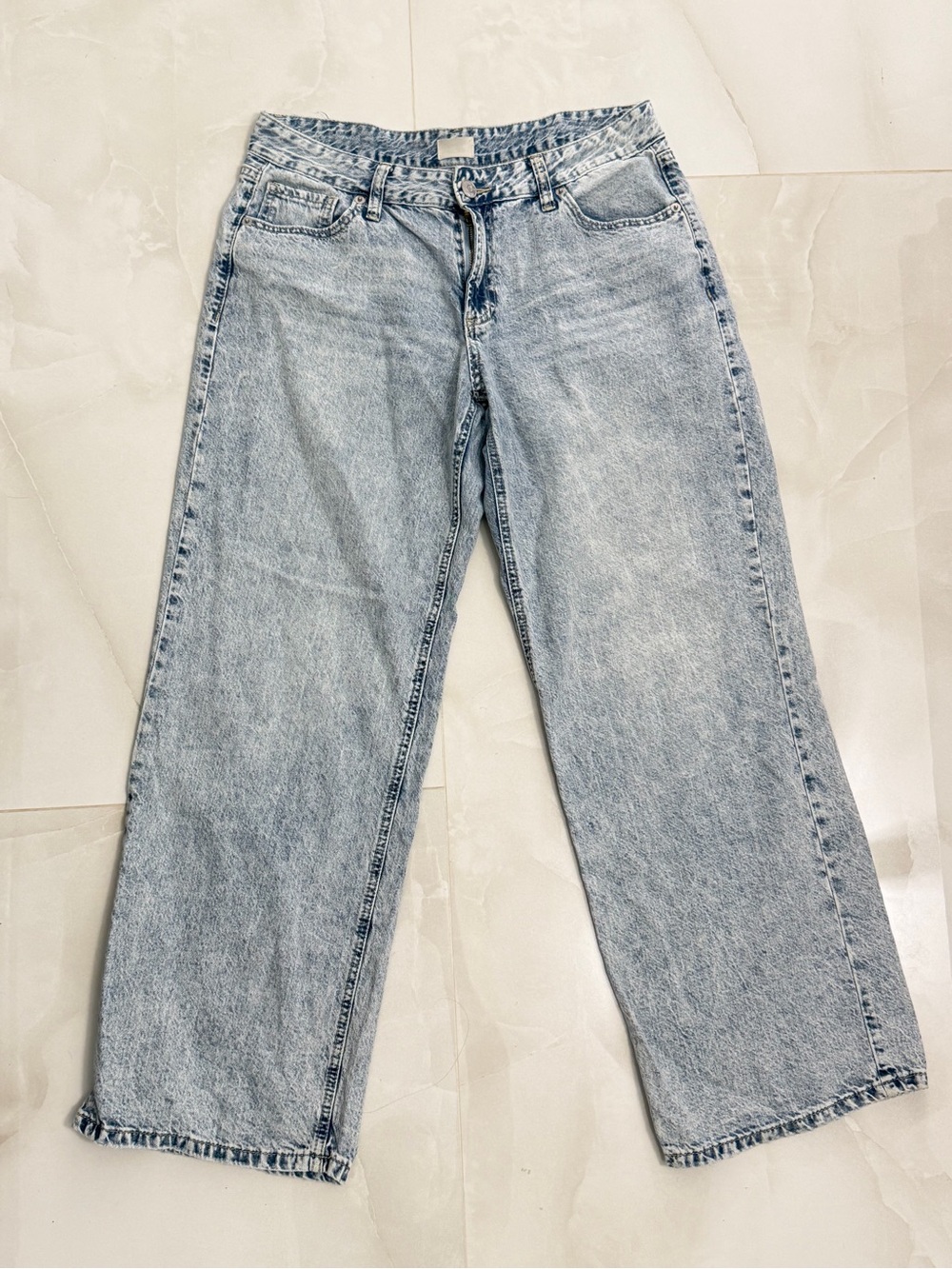 Simple society  Light Wash Straight Leg Jeans